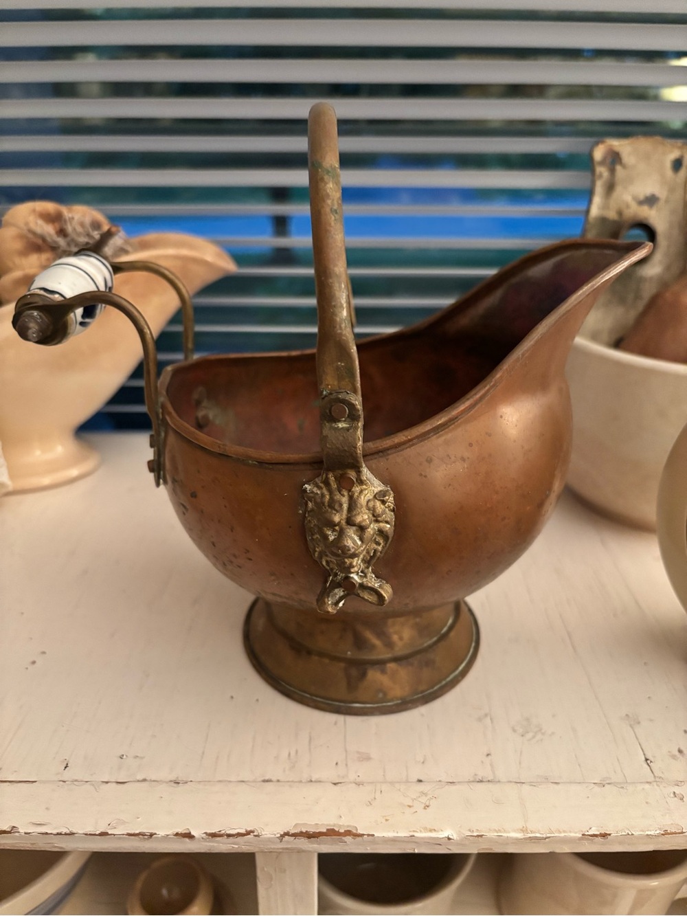 Antique-Style Copper Coal Scuttle with Handle